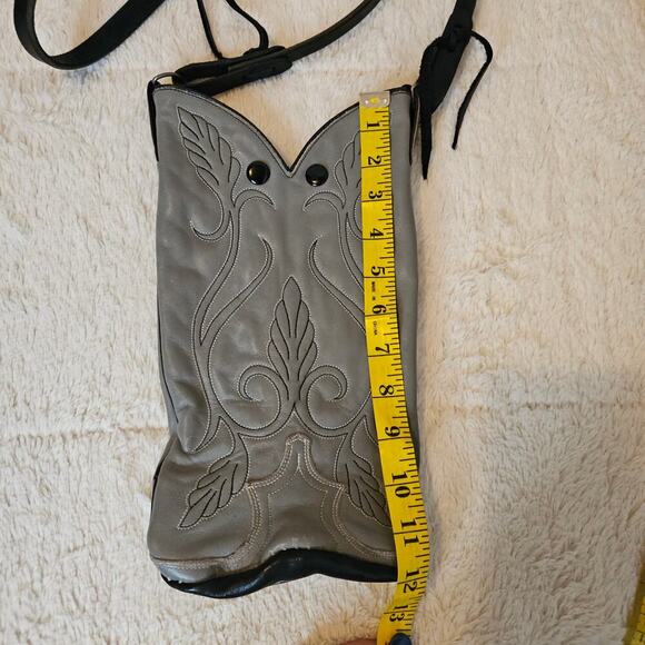 Cowboy Boot Gray Crossbody Purse/bag. Made USA. Sturdy straps. Cowgirl. Western. - Picture 10 of 16